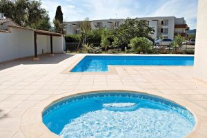 Flat in Mandelieu la napoule for   4 •   3 stars 