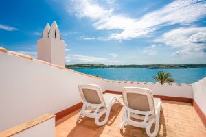 Haus in Fornells fr  7 •   mit Balkon 