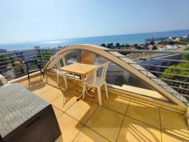 Flat in Sete for   3 •   view on lake 