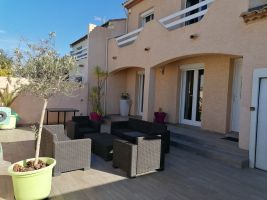 Haus in Saint nazaire de pezan fr  6 •   mit privat Schwimmbad 