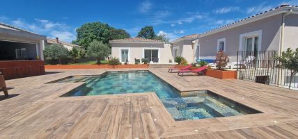 House in Montolieu for   10 •   with private pool 