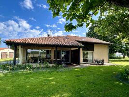 Casa rural en Onesse-laharie para  15 •   2 estrellas 