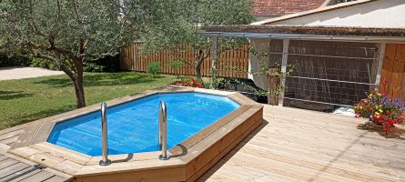 Bed and Breakfast in La bastide des jourdans for   2 •   with shared pool 