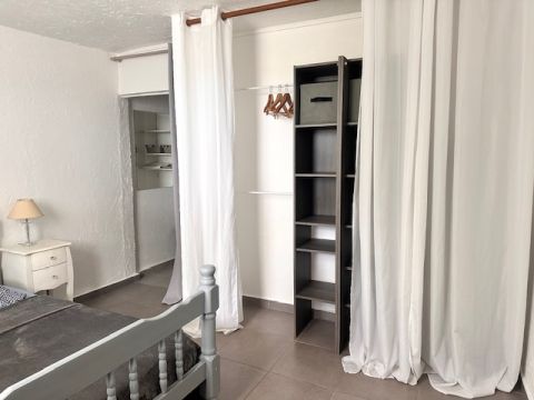 Appartement  Port Louis - Location vacances, location saisonnire n76066 Photo n3