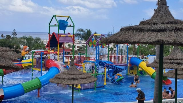House in M'diq - Vacation, holiday rental ad # 76495 Picture #1