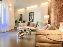 House in Paris for   10