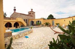 Maison  Capmany pour  24 •   prestations luxueuses 
