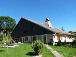 Ferme  Hauterive la fresse pour  6 •   avec balcon 