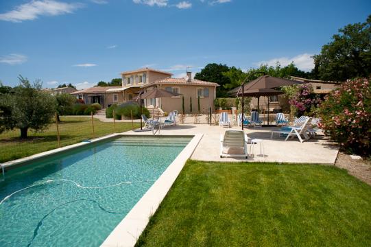 Maison  Saint-remy-de-provence pour  15 •   avec piscine prive 