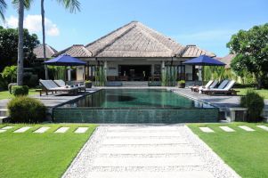 Vacation rental on Bali - Villa Insulinde and Lumbung 10 Persons luxur...