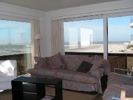 Flat in Nieuwpoort for   6 •   view on sea 