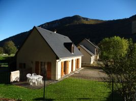 Maison  Campan pour  10 •   avec terrasse 