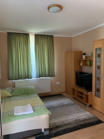 Talo (missä) Balatonföldvar - Ilmoituksen yksityiskohdat:21012 Kuva nro14