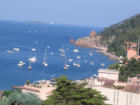 Flat in Théoule-sue-mer - Vacation, holiday rental ad # 21307 Picture #4 thumbnail