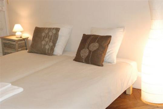 Flat in Paris - Vacation, holiday rental ad # 21872 Picture #0