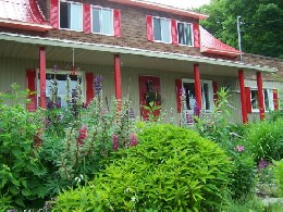 House in Petite-rivire-st-francois for   8 •   with terrace 