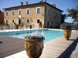 House in Urbino for   6 •   with terrace 