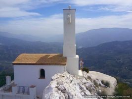 Casa de montaa en Pinos del valle para  6 •   con piscina privada 