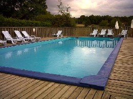 Gite  Coulaures pour  6 •   avec piscine partage 